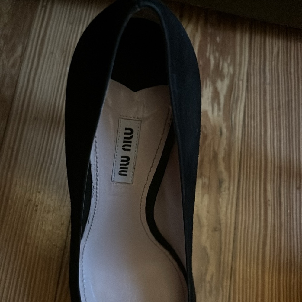 Miu Miu open toe suede heels size 39 - Picture 3 of 6
